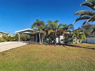 42 E Wentworth St, Englewood, FL 34223