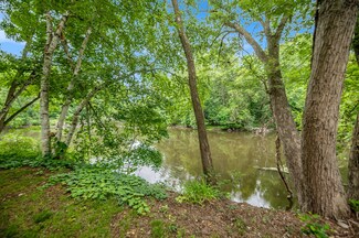 427 Hicks St, Plainwell, MI 49080