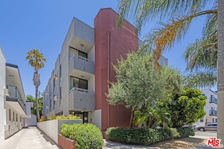 922 N Hudson Ave, Los Angeles, CA 90038