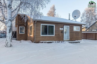 604 Lathrop St, Fairbanks, AK 99701