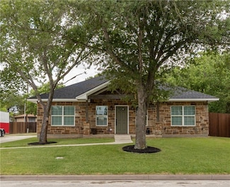 2102 Cary Cir, Bryan, TX 77803