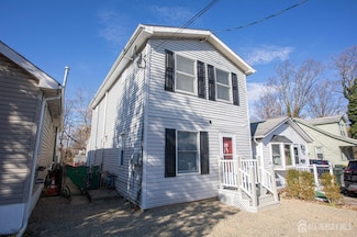51 Shadyside Ave, South Amboy, NJ 08879