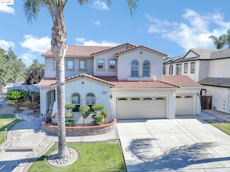 2657 Greystone Dr, Tracy, CA 95377