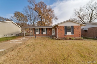 7274 Tannoia Dr, Hazelwood, MO 63042