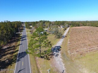 14061 Swamp Fox Hwy E, Tabor City, NC 28463