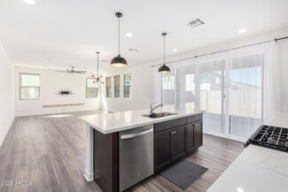 3600 W Cobalt Ct, San Tan Valley, AZ 85144