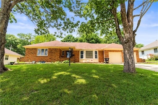 6616 Claremont Ave, Raytown, MO 64133