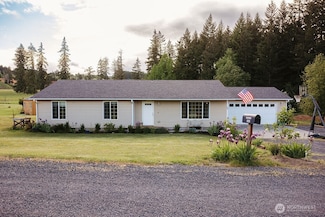 141 Quary Ln, Winlock, WA 98596
