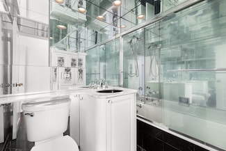 150 E 69th St Unit 11L, New York, NY 10021