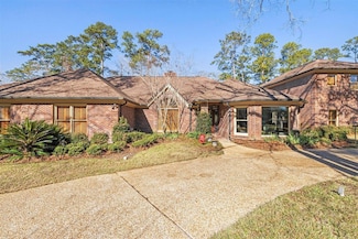 9027 Winged Foot Dr, Tallahassee, FL 32312