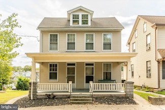 240 W Main St, Ephrata, PA 17522
