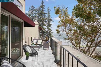 151 Lakeside Dr Unit PH1, Oakland, CA 94612