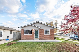 20100 E 14 Mile Rd, Roseville, MI 48066