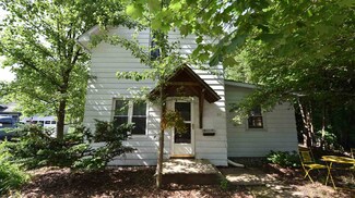 311 E Douglas St, Goshen, IN 46526