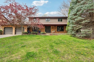 2749 Marledge St, Fitchburg, WI 53711
