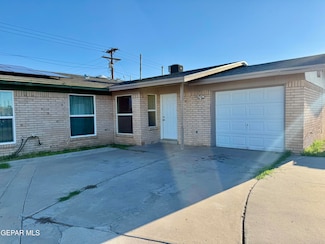 10833 Cardigan Dr, El Paso, TX 79935