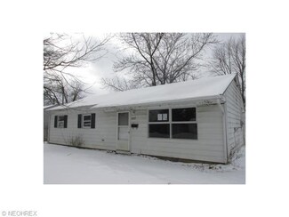 2417 Morris Ave NE, Canton, OH 44705