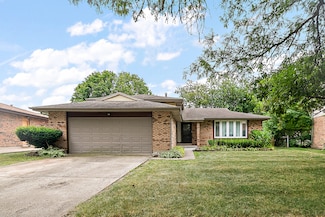 901 School Ave, Matteson, IL 60443