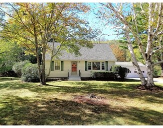 73 Brookfield Rd, Brimfield, MA 01010