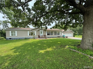 2610 Highway Jj, Bourbon, MO 65441