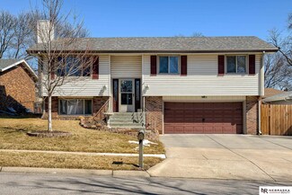 2506 N 76th St, Lincoln, NE 68507