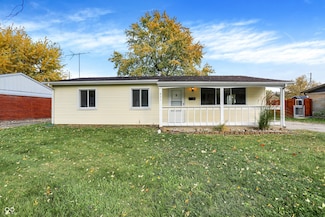 821 Princeton Dr, Whiteland, IN 46184