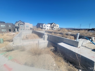 1227 E Echelon Ridge Ln, Boise, ID 83716