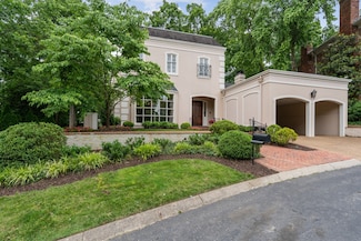 92 Valley Forge, Nashville, TN 37205