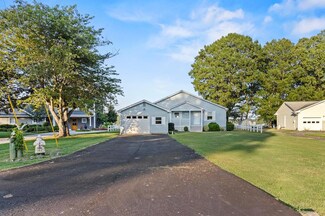 734 Bridge Creek Cir, Reedville, VA 22539