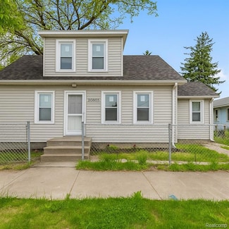 20805 S Chrysler Dr, Hazel Park, MI 48030