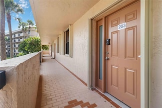 2767 Carambola Cir S Unit 203, Coconut Creek, FL 33066
