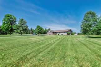 N1751 N Daisy Dr, Genoa City, WI 53128