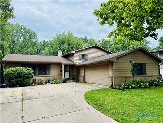 6130 Holly Valley Dr, Toledo, OH 43612