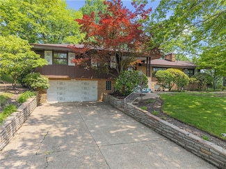 194 Southvue Dr, Pittsburgh, PA 15236