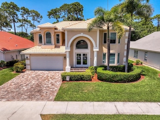 172 Bent Tree Dr, Palm Beach Gardens, FL 33418