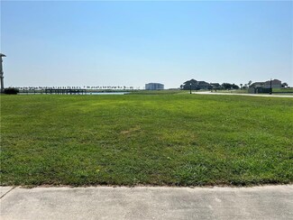 2064 Lakeshore Blvd, Slidell, LA 70461