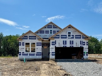 381 Gleneagles Dr, Butler, PA 16001