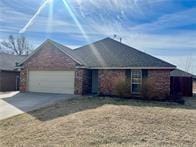 1918 Apple St, Weatherford, OK 73096