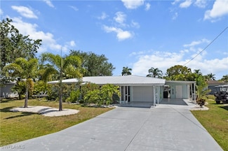 2144 Saint Croix Ave, Fort Myers, FL 33905