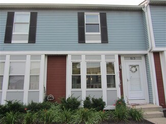 813 Pine Way Dr Unit M3, Columbus, OH 43085