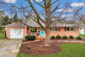 1003 Dillon Dr, Normal, IL 61761