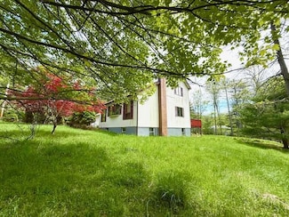 19 Oak Rd, Glen Spey, NY 12737