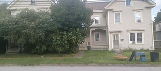 50 Holyoke St, Brewer, ME 04412