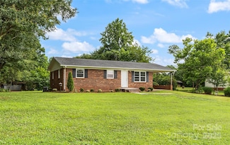 4146 Old State Rd, Newton, NC 28658