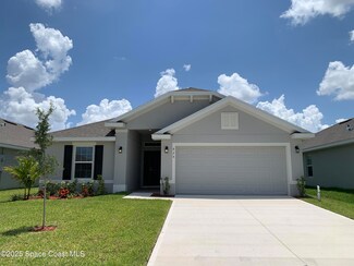935 Kylar Dr NW, Palm Bay, FL 32907