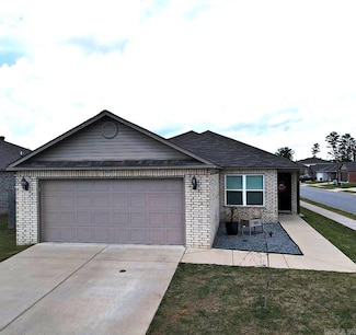 8600 Northwood Creek Dr, North Little Rock, AR 72113