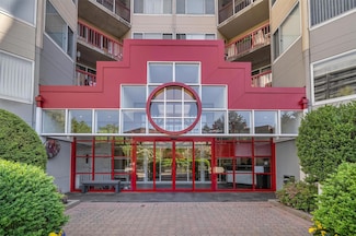 10 Stewart Place Unit 4DE, White Plains, NY 10603