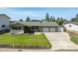 3840 Vista Dr, North Bend, OR 97459