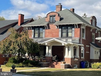 909 Oak Hill Ave, Hagerstown, MD 21742