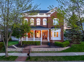 2037 Stanhope St, Carmel, IN 46032